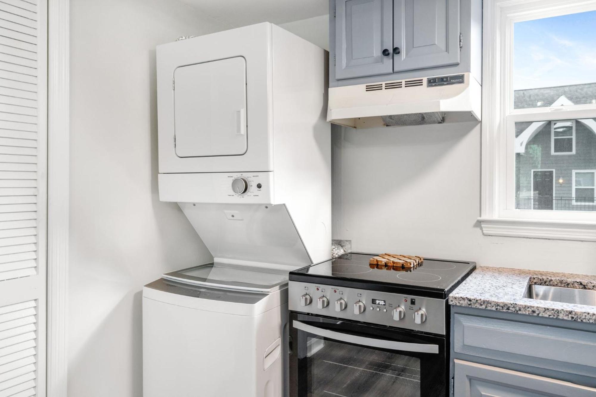 Apartamento Remodeled And New - Walk To Downtown Auburn Exterior foto